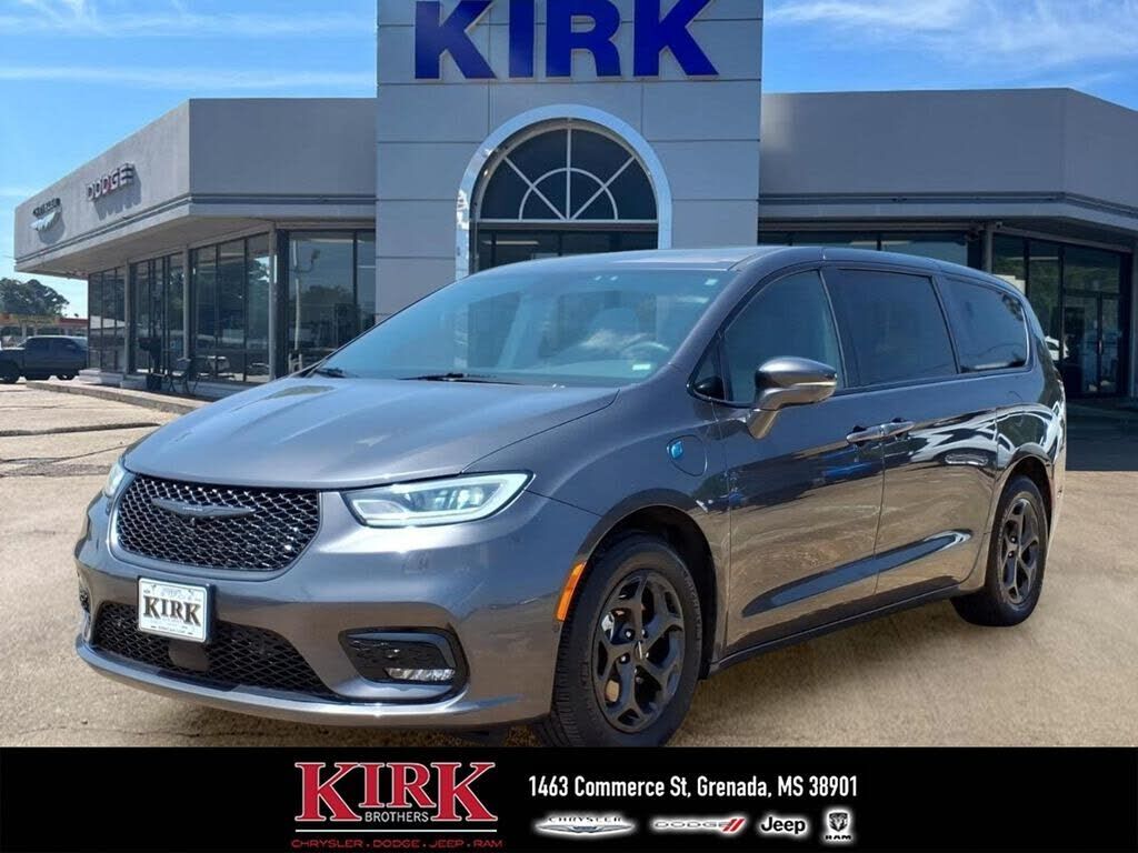 2022 CHRYSLER Pacifica