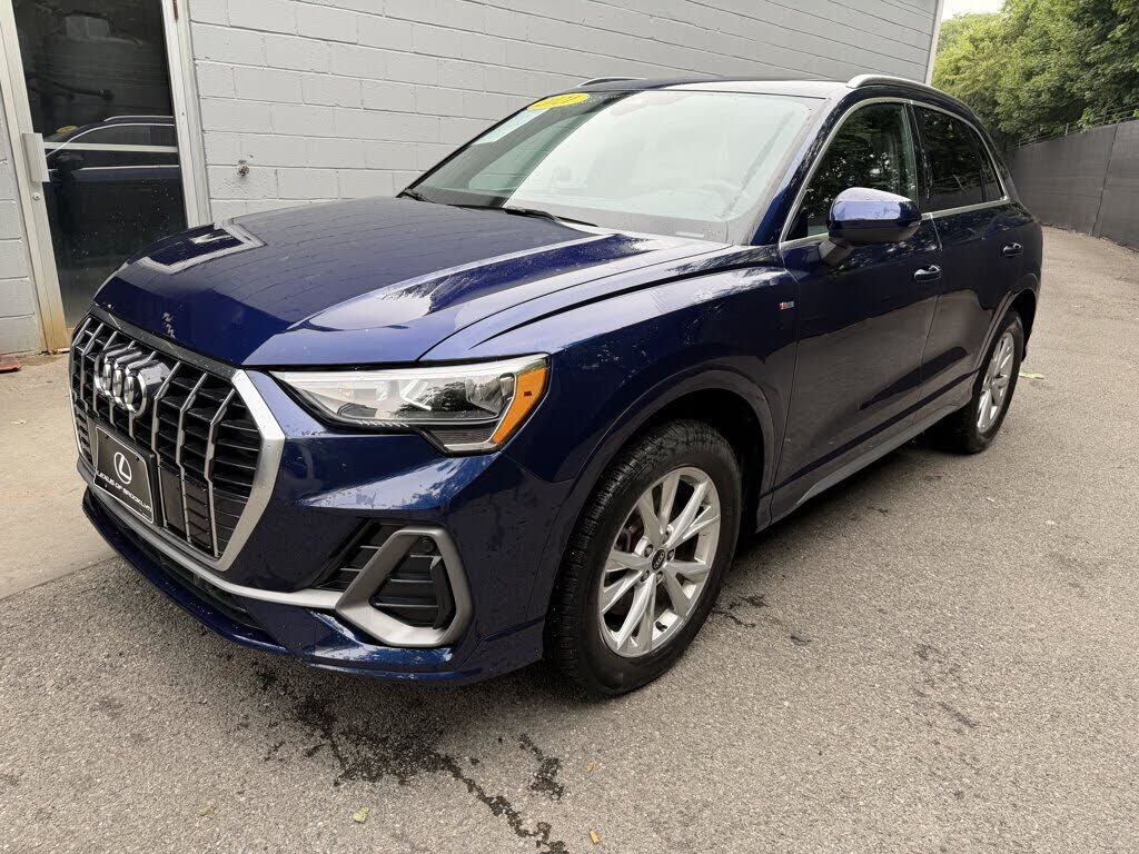 2021 AUDI Q3