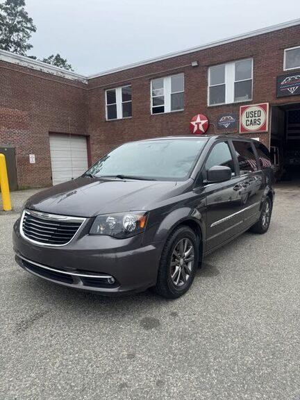 2016 CHRYSLER Town and Country