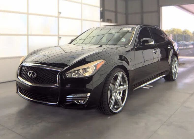 2015 INFINITI Q70L
