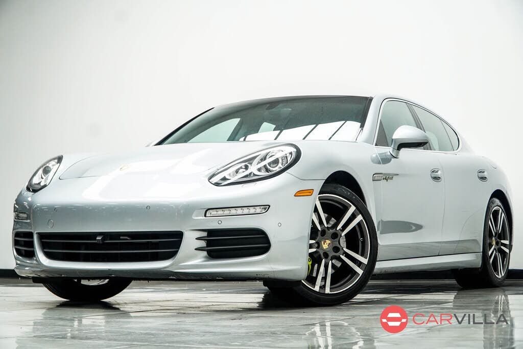 2015 PORSCHE Panamera