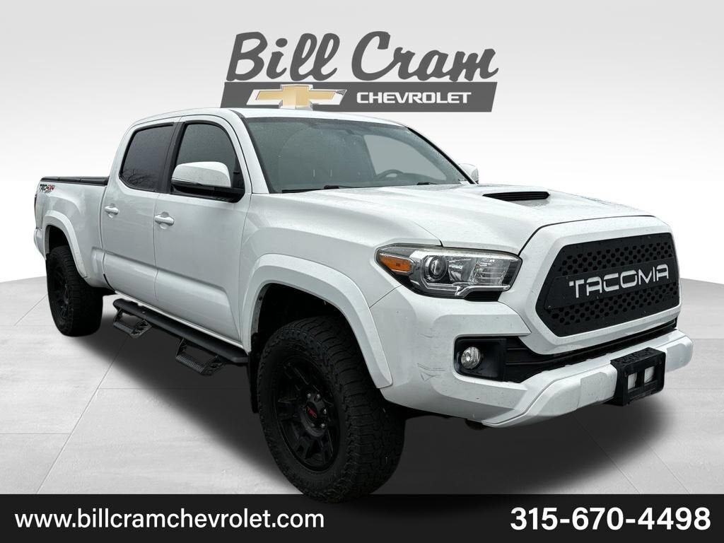 2017 TOYOTA Tacoma