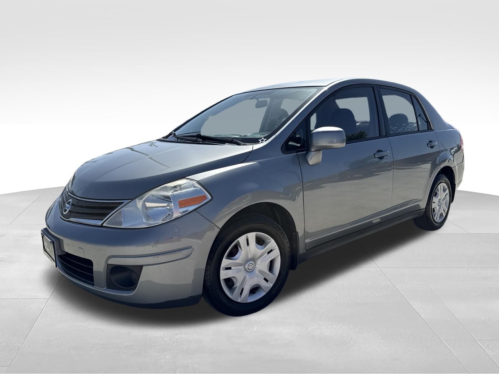 2011 NISSAN Versa