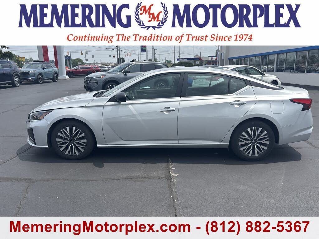 2024 NISSAN Altima