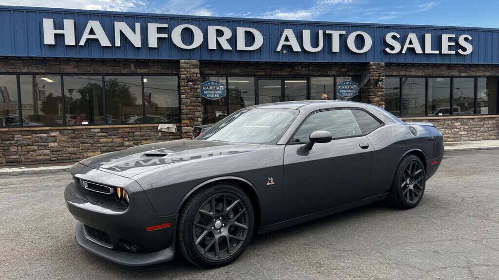 2016 DODGE Challenger
