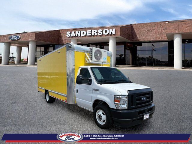2022 FORD E-350