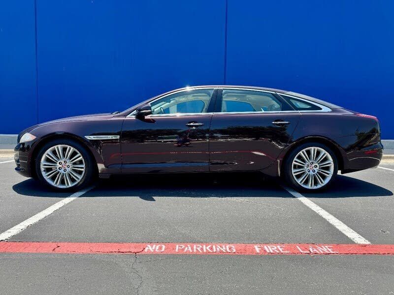 2014 JAGUAR XJ
