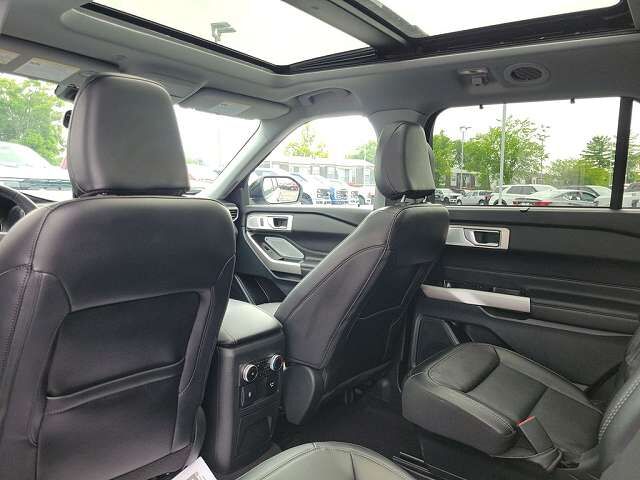 2024 FORD Explorer