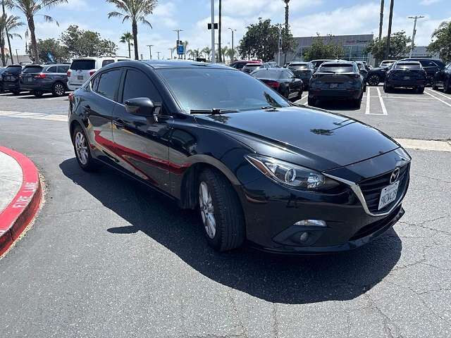 2016 MAZDA Mazda3