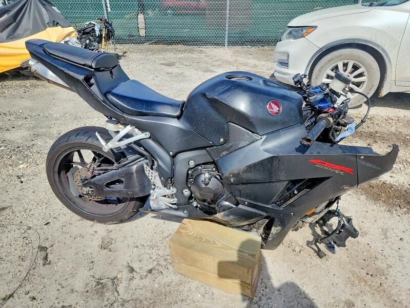 2020 HONDA CB