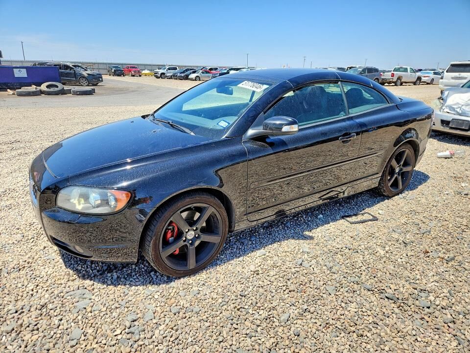 2010 VOLVO C70