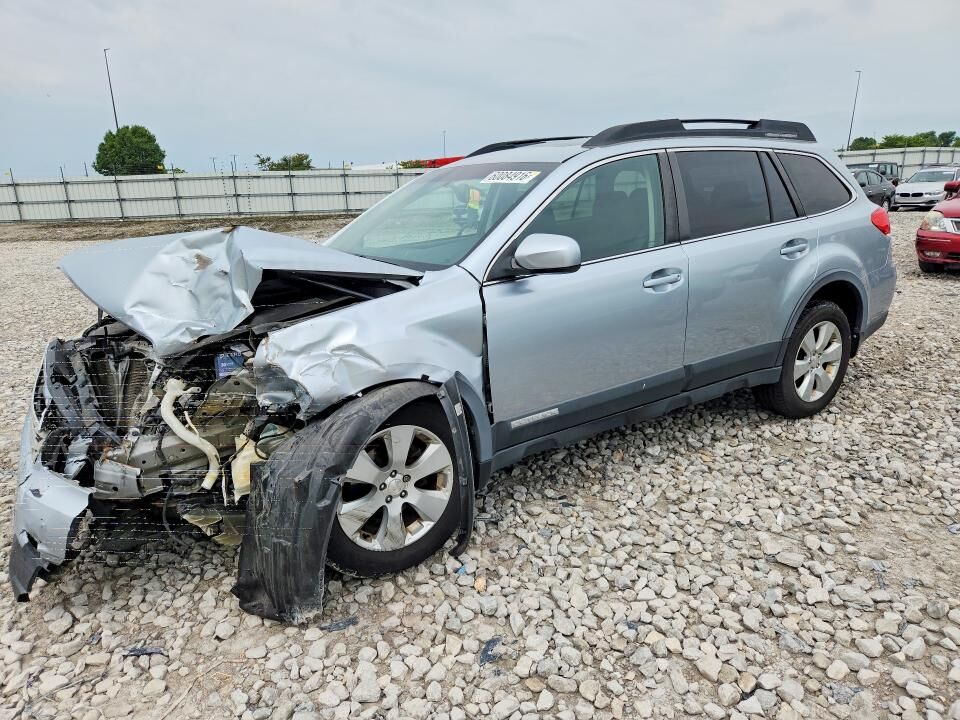 2012 SUBARU Outback
