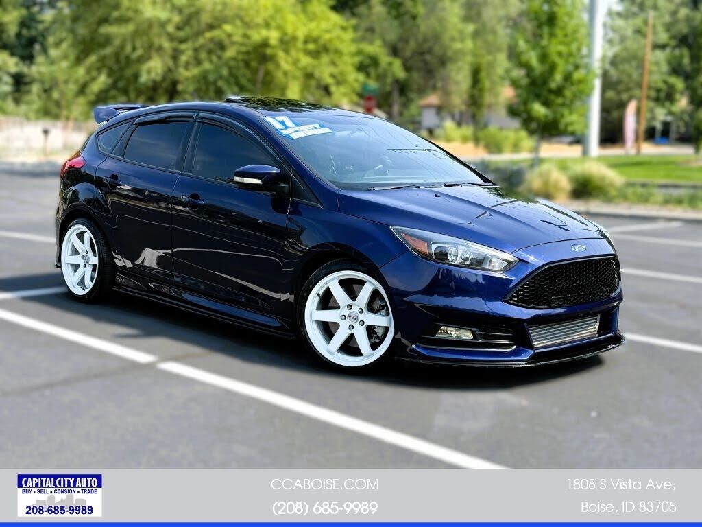 2017 FORD Focus