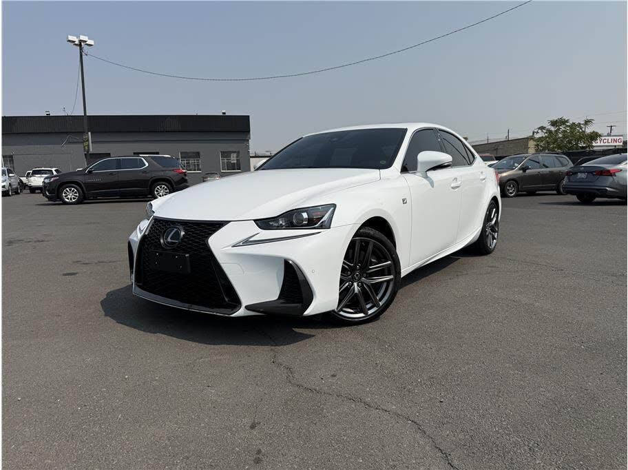 2018 LEXUS IS