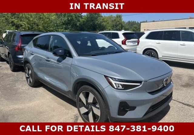 2023 VOLVO C40