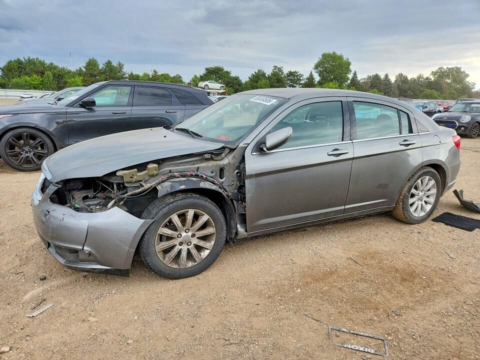 2013 CHRYSLER 200