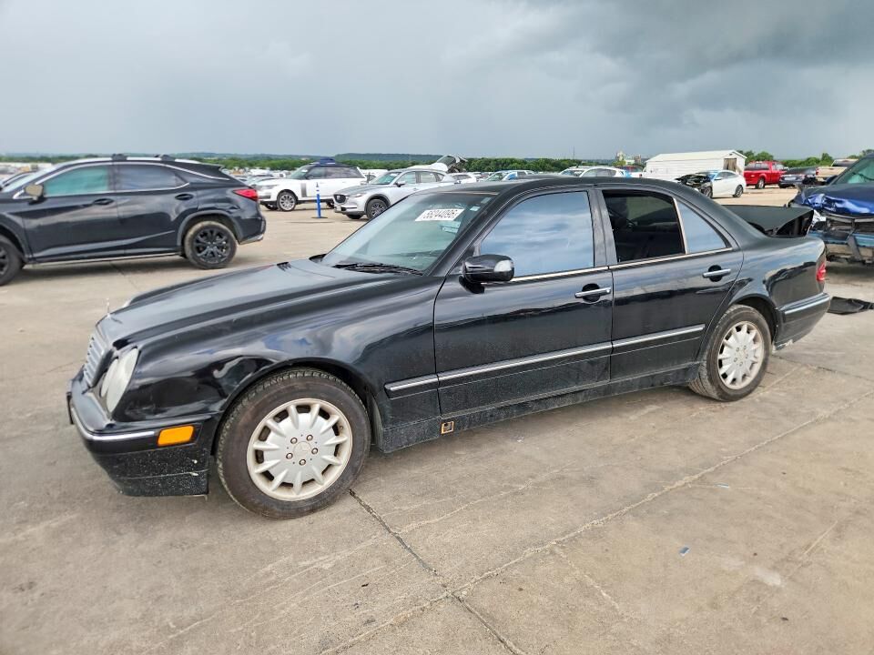 2000 MERCEDES-BENZ E-Class