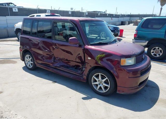 2005 TOYOTA SCION