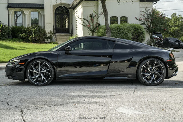 2023 AUDI R8