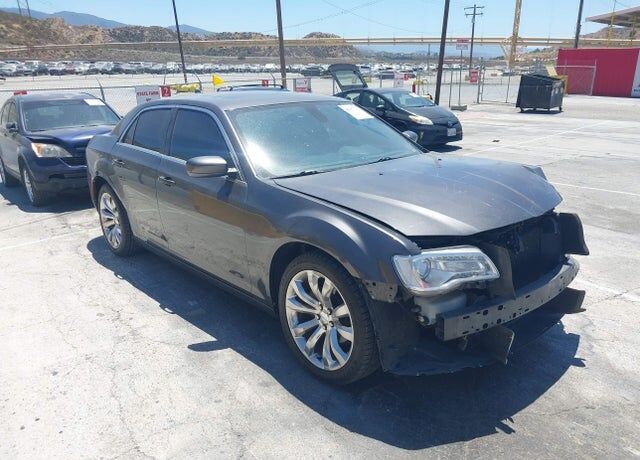 2016 CHRYSLER 300