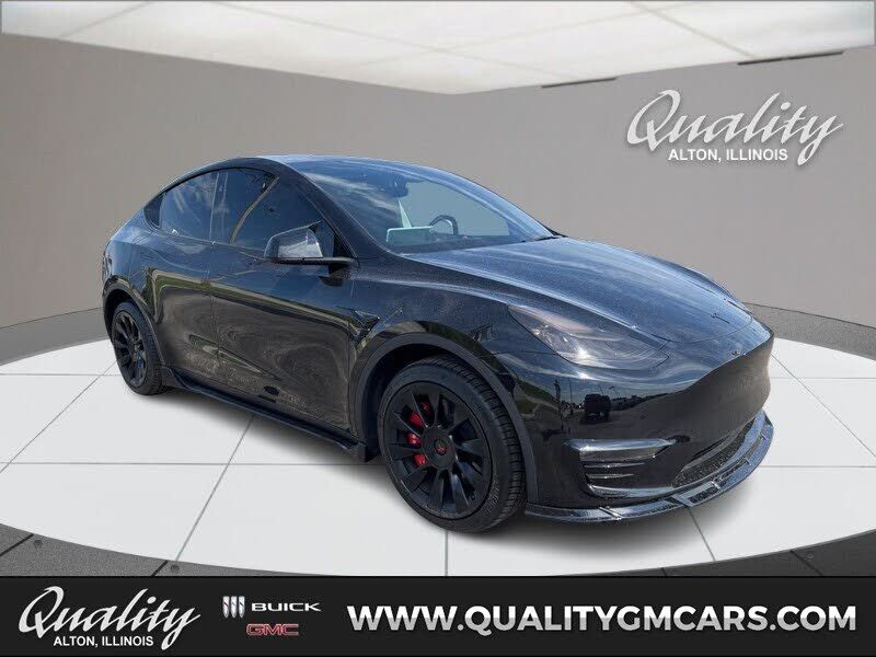 2023 TESLA Model Y