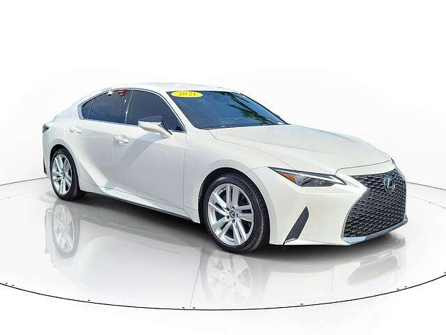 2021 LEXUS IS