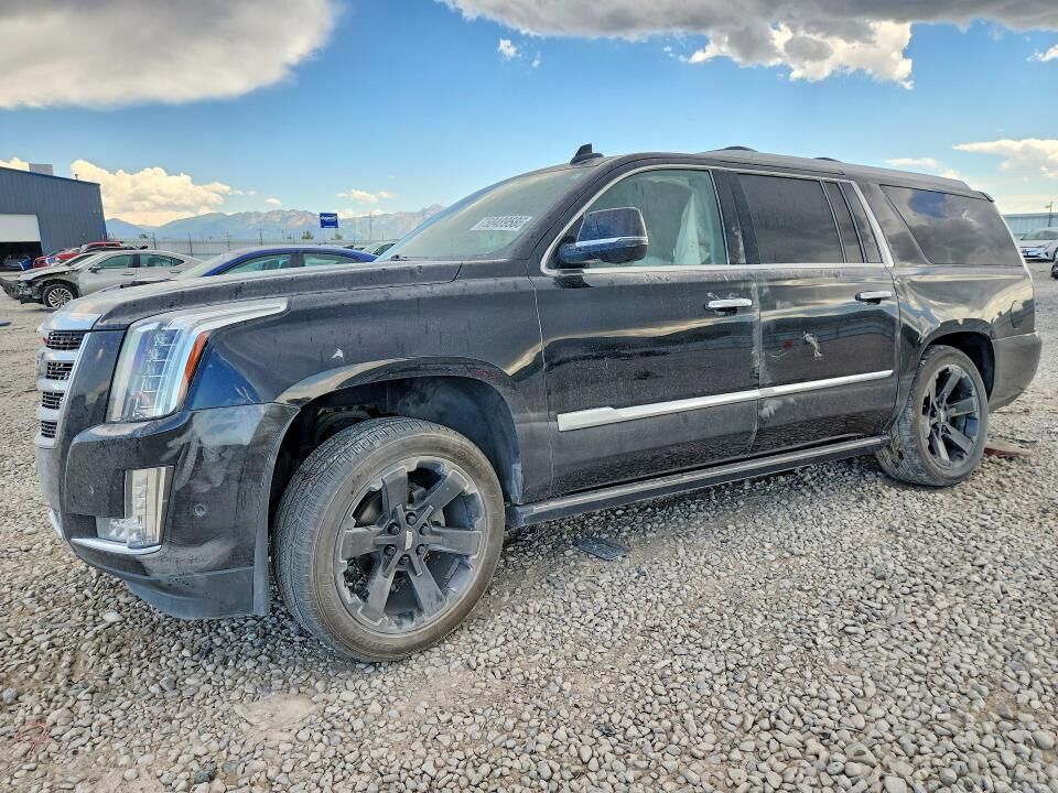 2017 CADILLAC Escalade ESV
