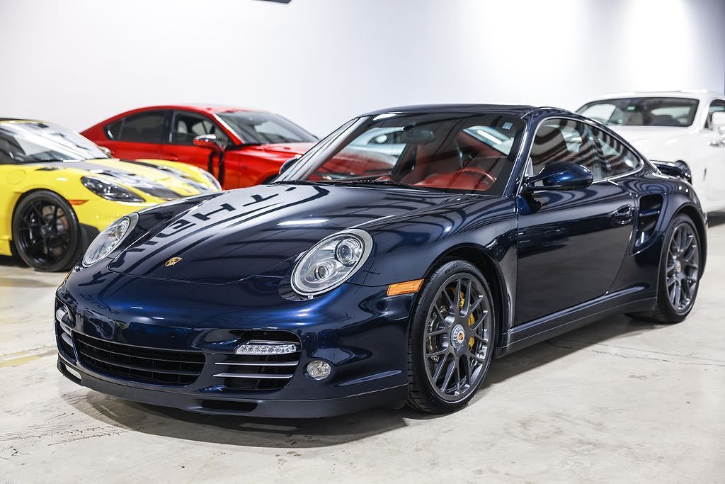 2011 PORSCHE 911