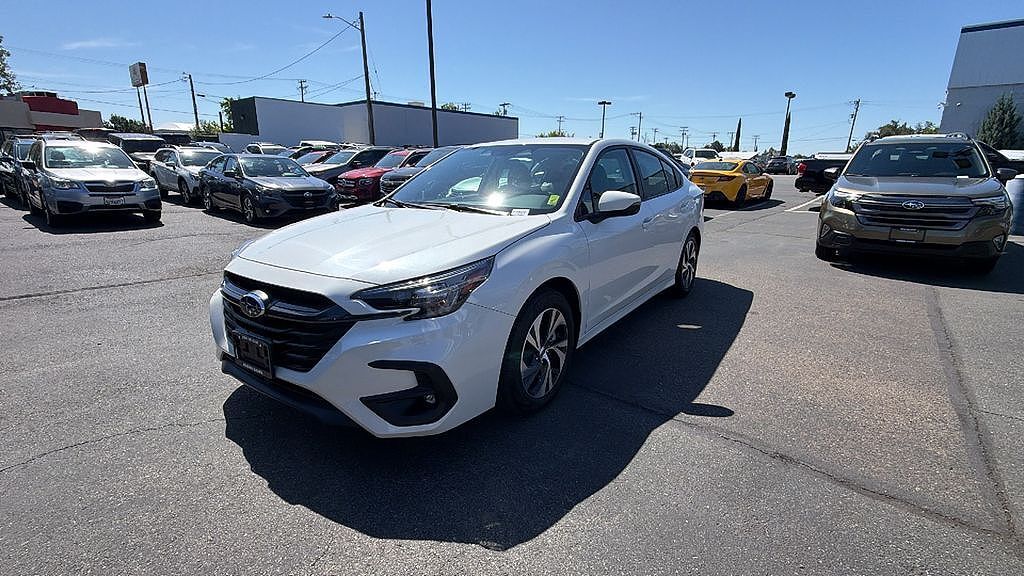 2025 SUBARU Legacy
