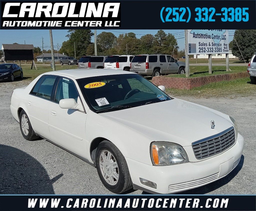 2005 CADILLAC Deville