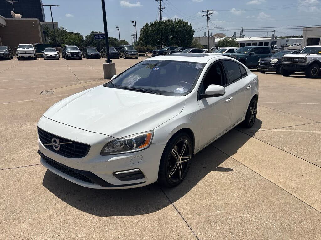 2018 VOLVO S60