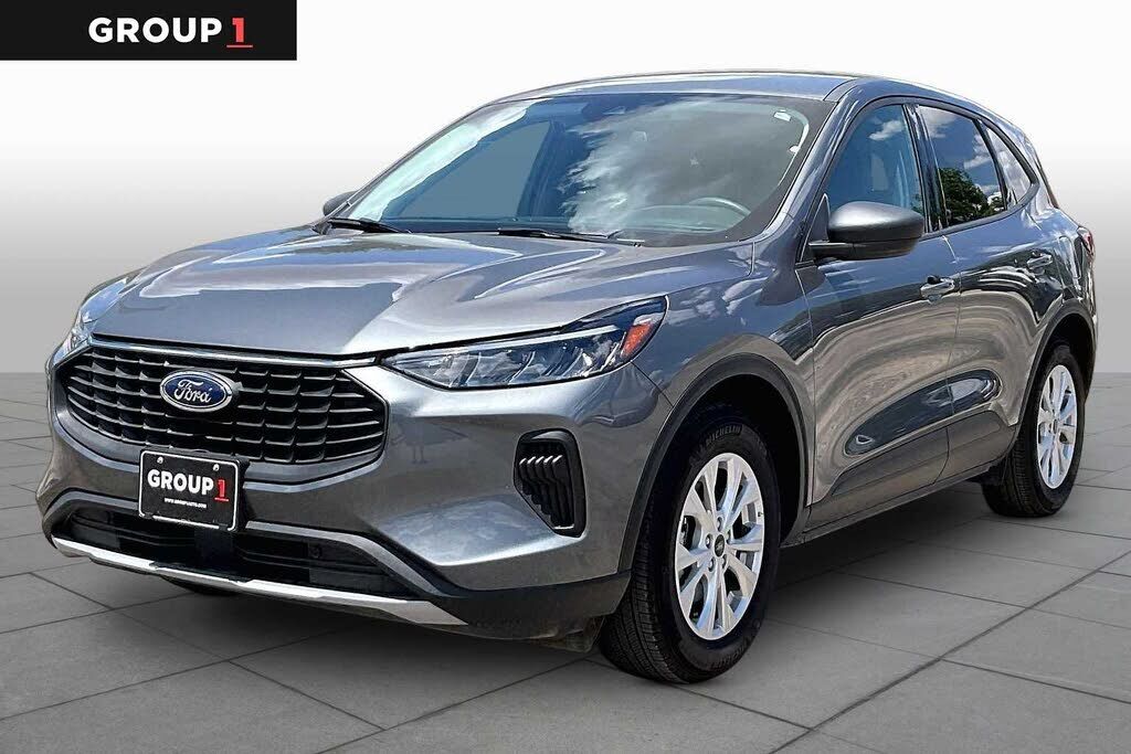 2025 FORD Escape
