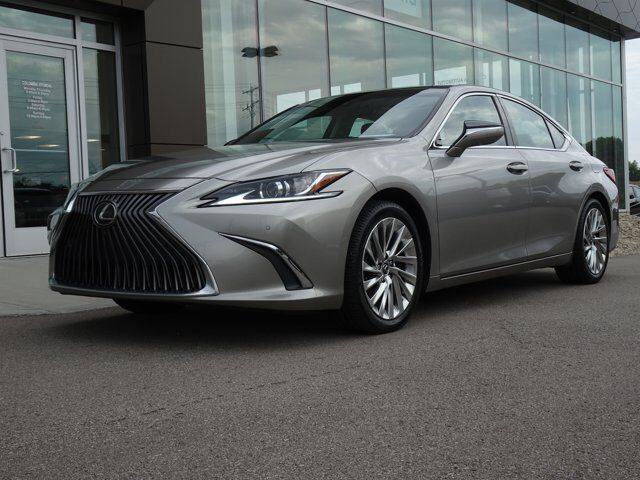 2020 LEXUS ES
