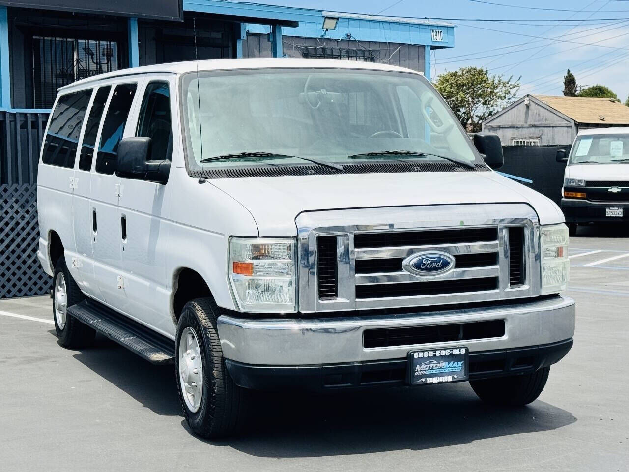 2013 FORD E-350