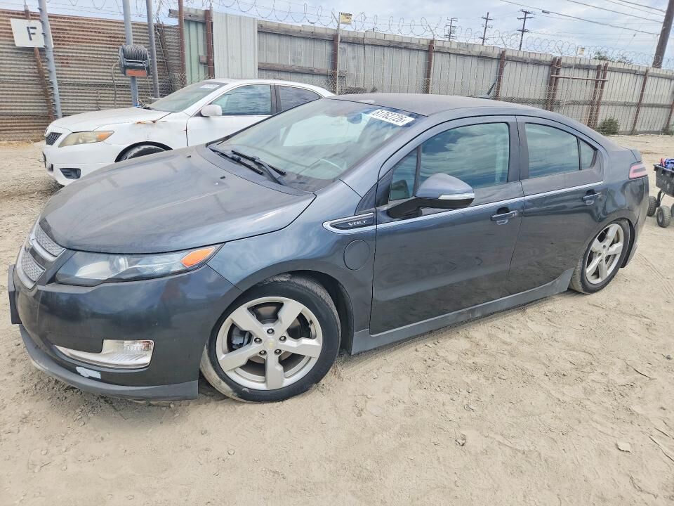 2013 CHEVROLET Volt