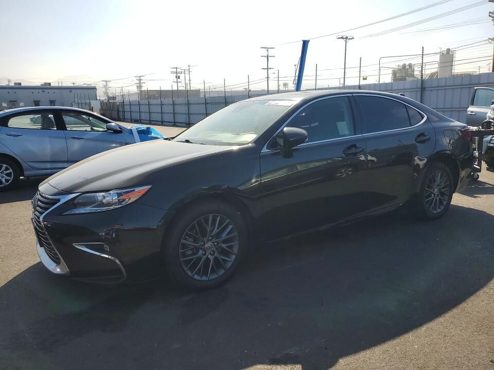2018 LEXUS ES