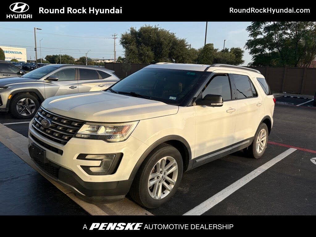 2017 FORD Explorer