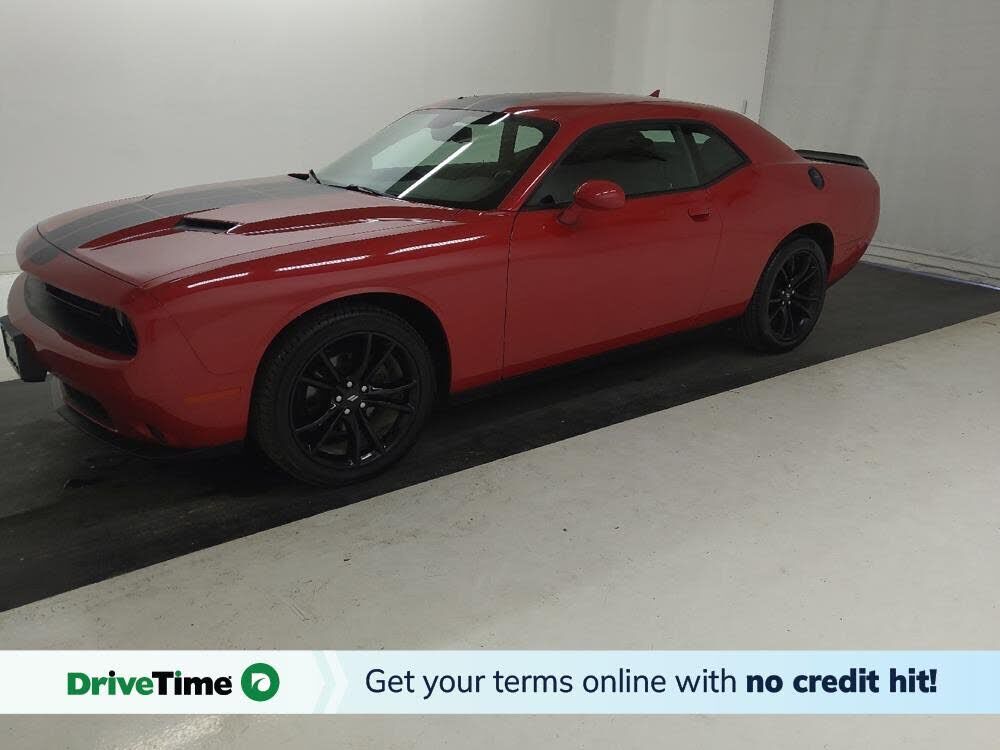 2017 DODGE Challenger