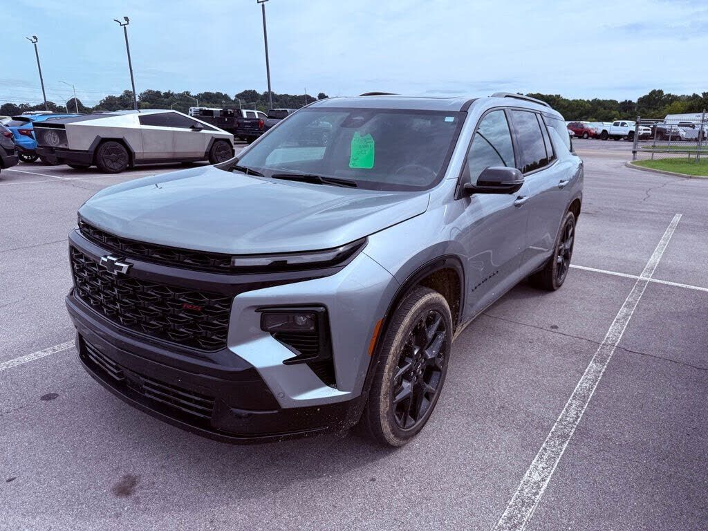 2024 CHEVROLET Traverse