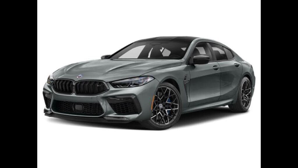 2023 BMW M8