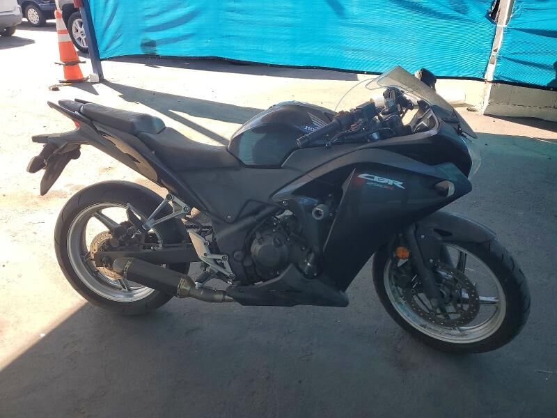 2012 HONDA CB