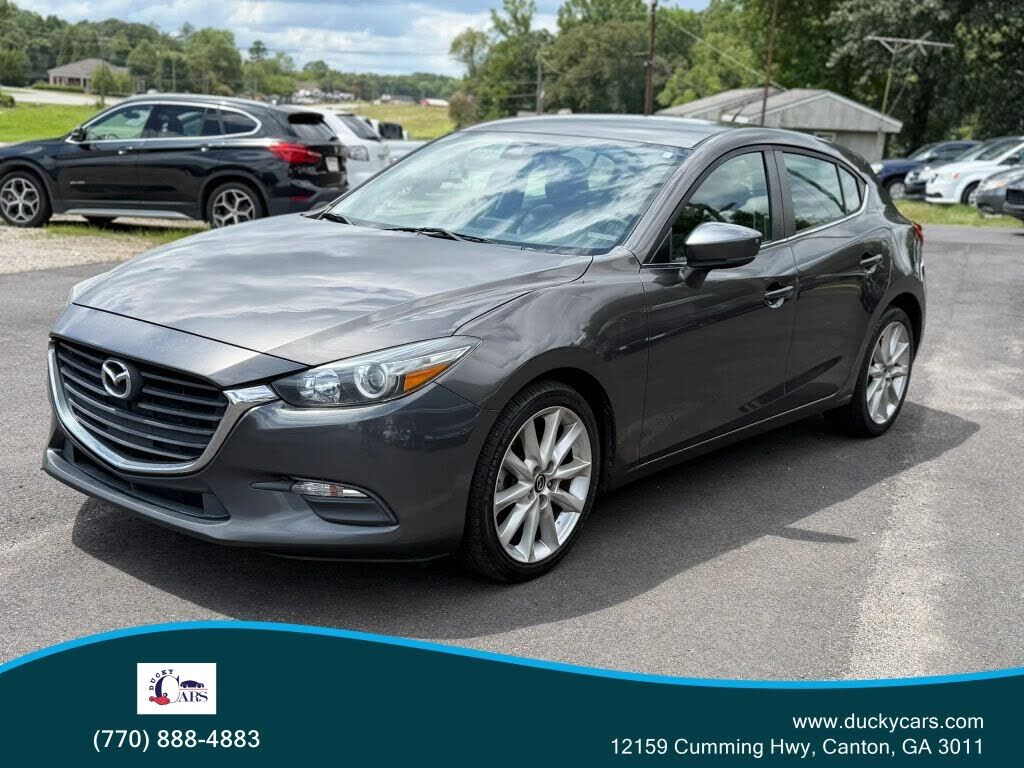 2017 MAZDA Mazda3