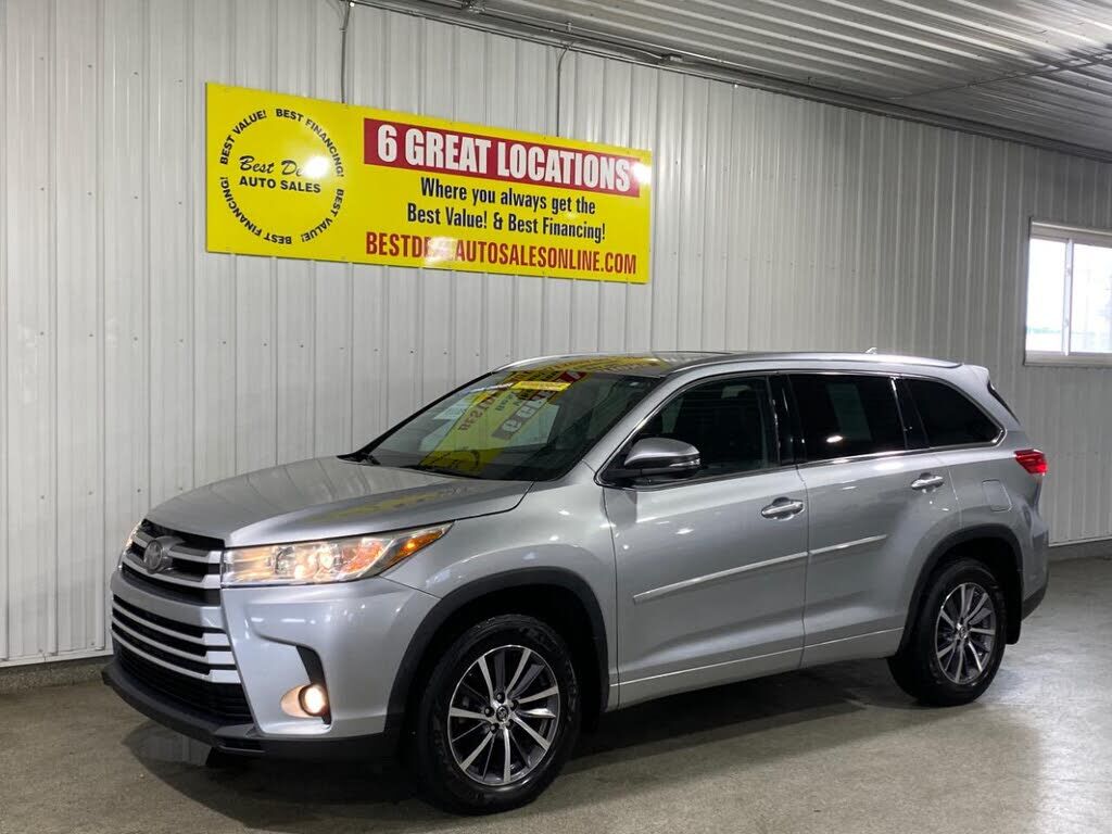 2017 TOYOTA Highlander