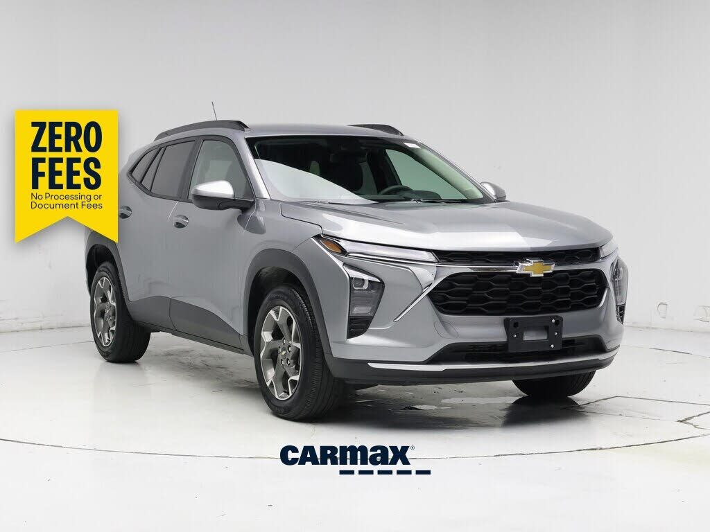 2025 CHEVROLET Trax