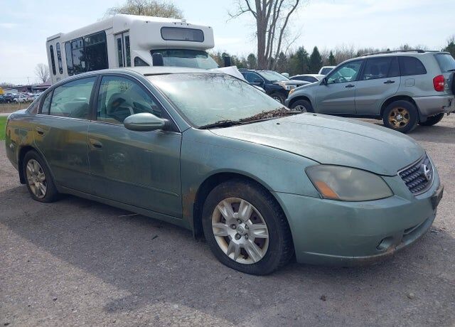 2005 NISSAN Altima