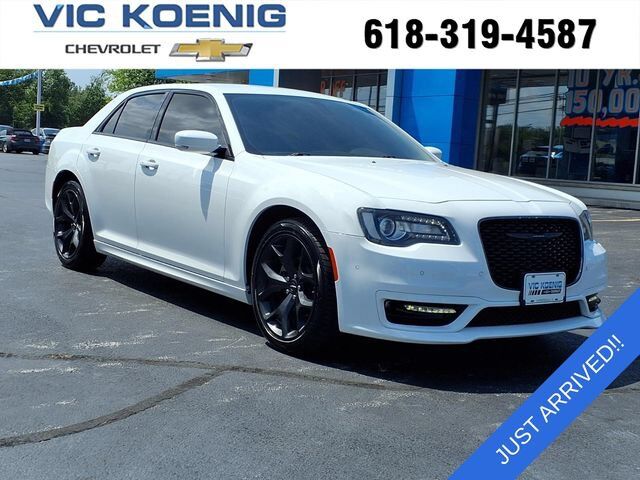 2022 CHRYSLER 300