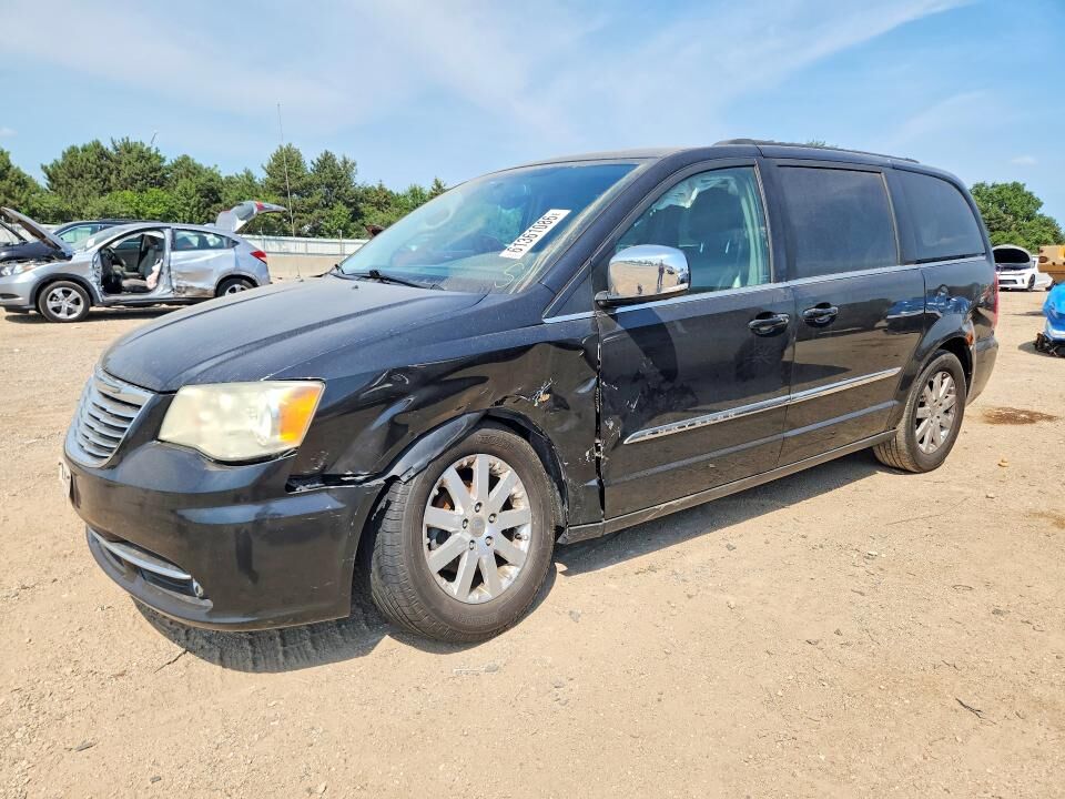 2011 CHRYSLER Town and Country