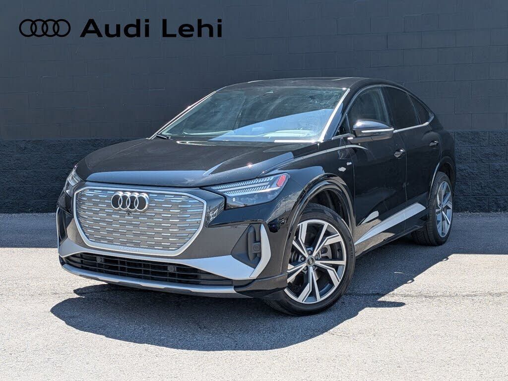 2023 AUDI Q4