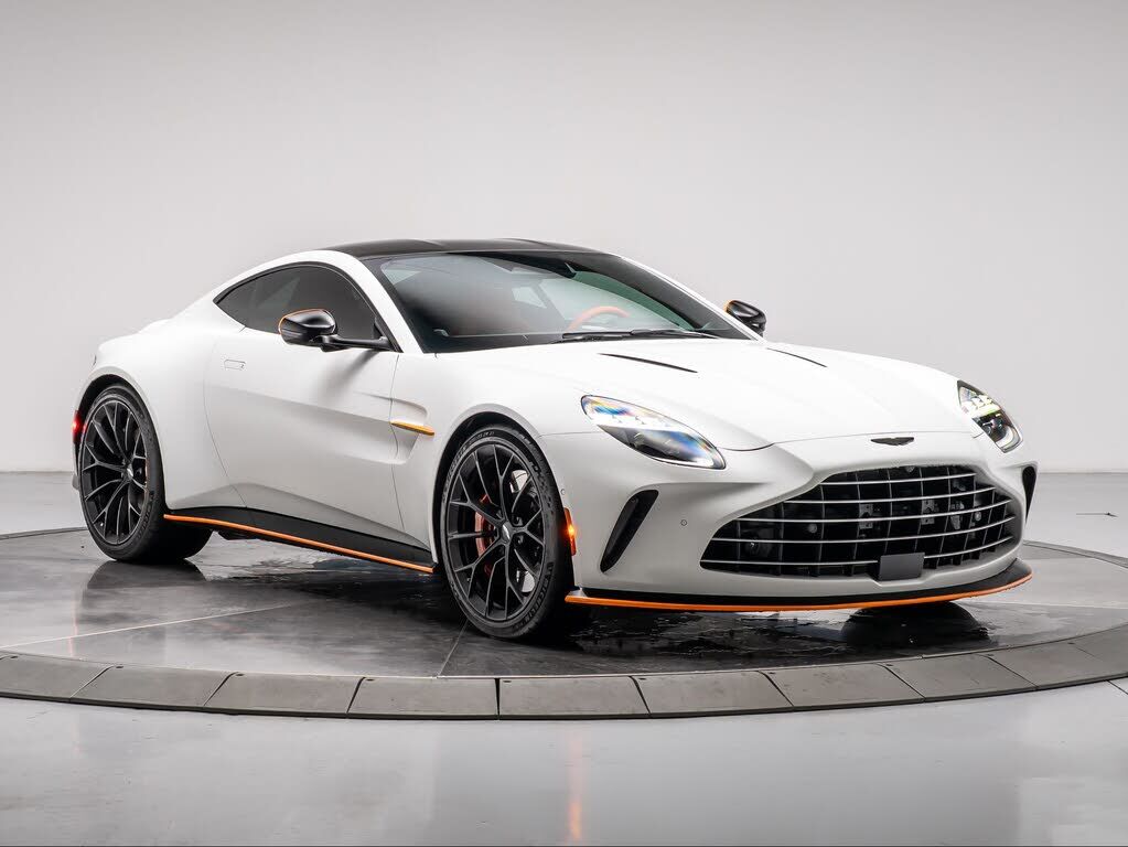 2025 ASTON MARTIN Vantage