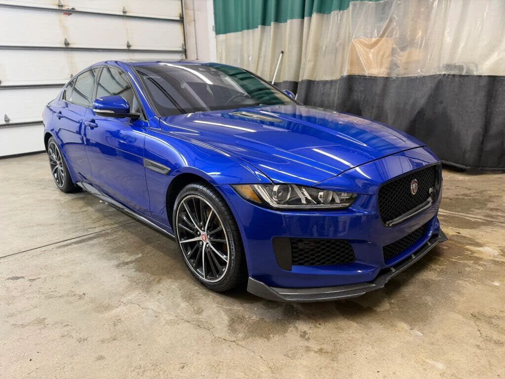 2018 JAGUAR XE